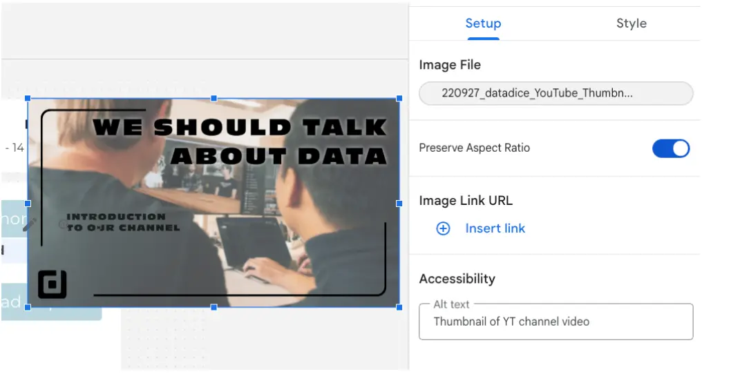 Add an alt text to an image